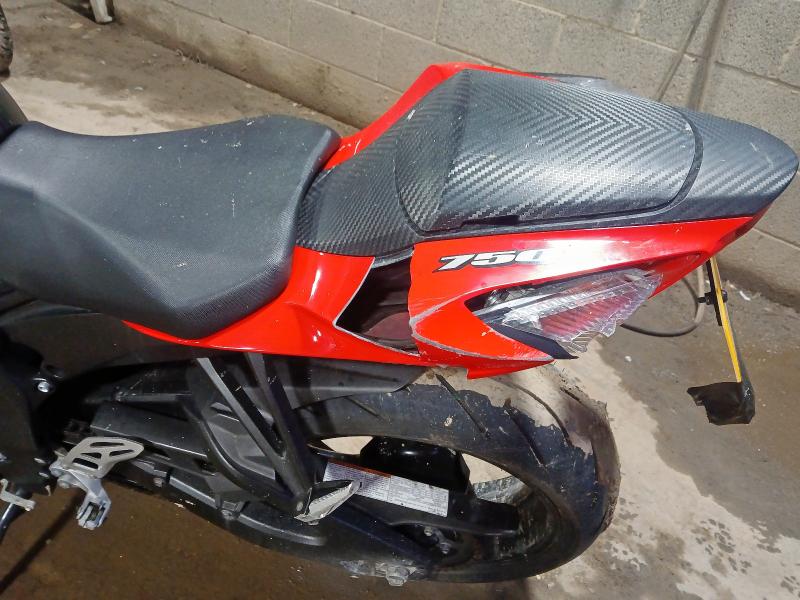 2014 SUZUKI GSXR 750 L4 