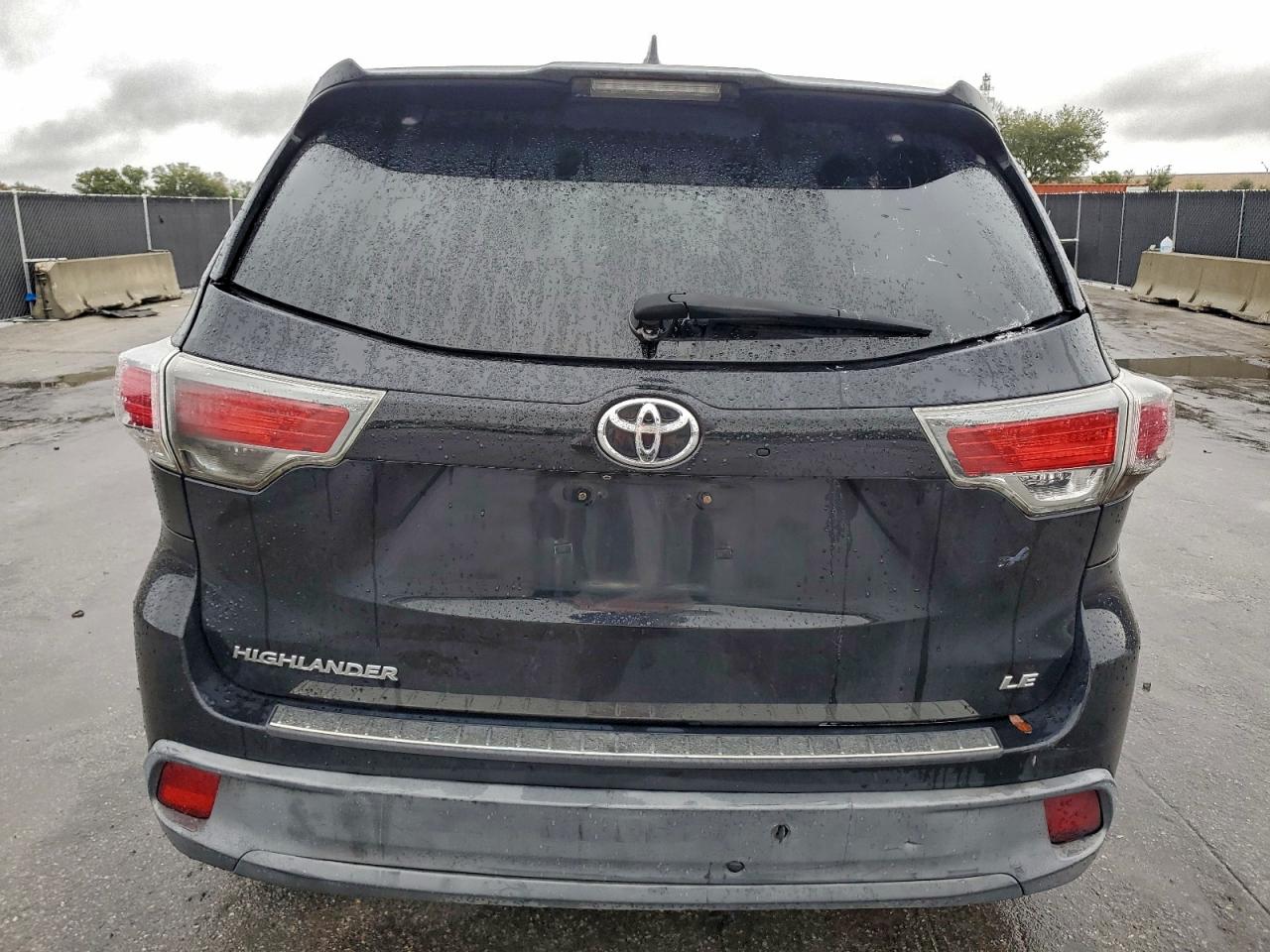 2015 Toyota Highlander Le VIN: 5TDZKRFH7FS104543 Lot: 95762965