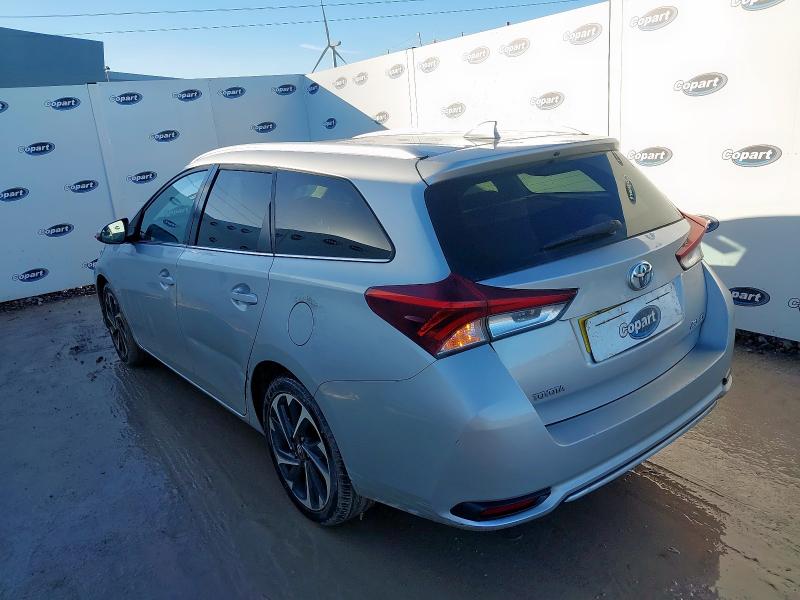 2015 TOYOTA AURIS 1.2T DESIGN 5DR