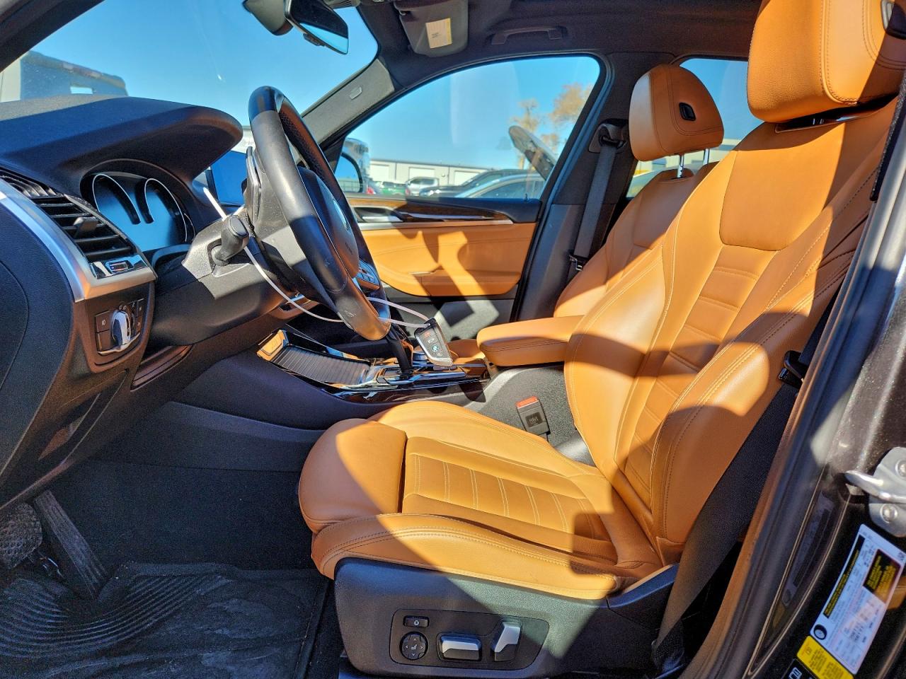 Фото: 5UXTY5C03M9D75253