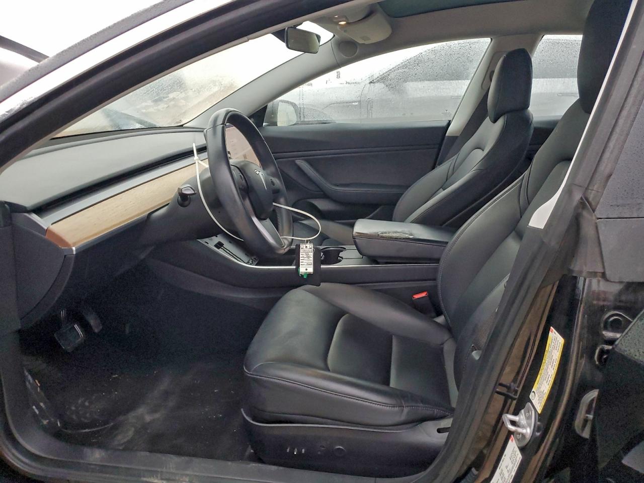 2018 Tesla Model 3 VIN: 5YJ3E1EB8JF118864 Lot: 92840085