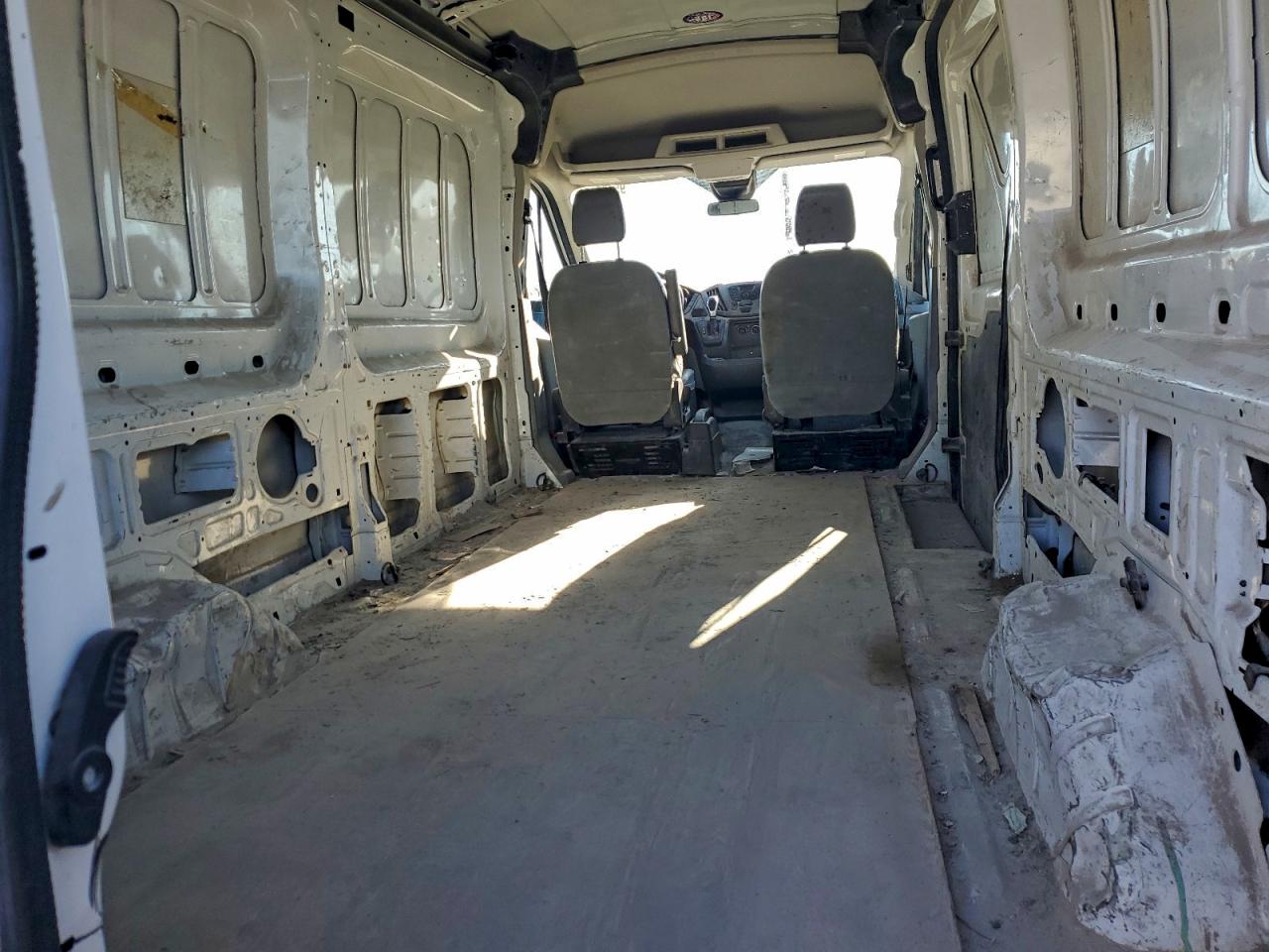 2017 Ford Transit T-350 Delivery Van VIN: 1FTBW2CM8HKA59217 Lot: 95400175