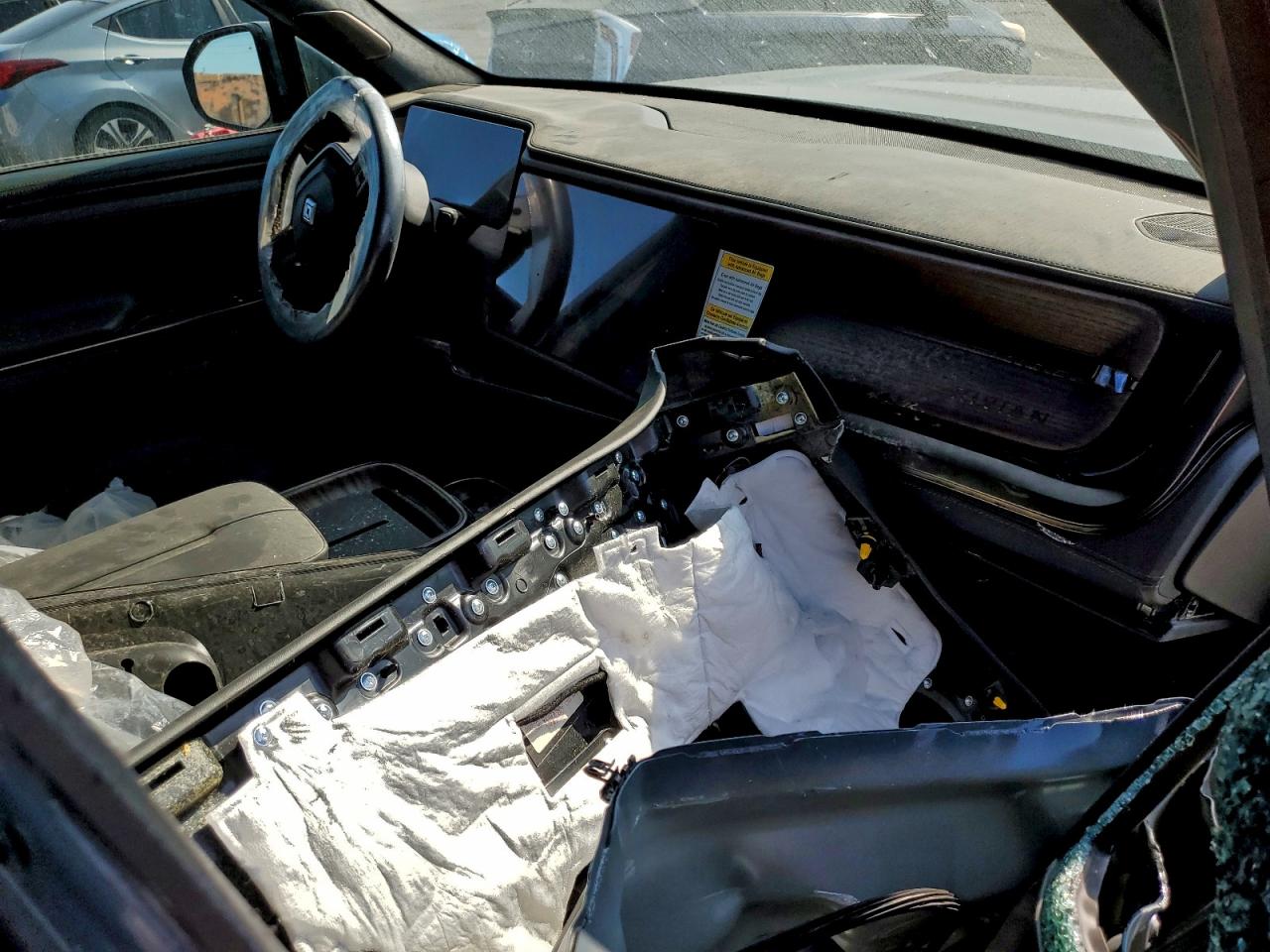 2025 Rivian R1S Premium VIN: 7PDSGCBP7SN075194 Lot: 94693855