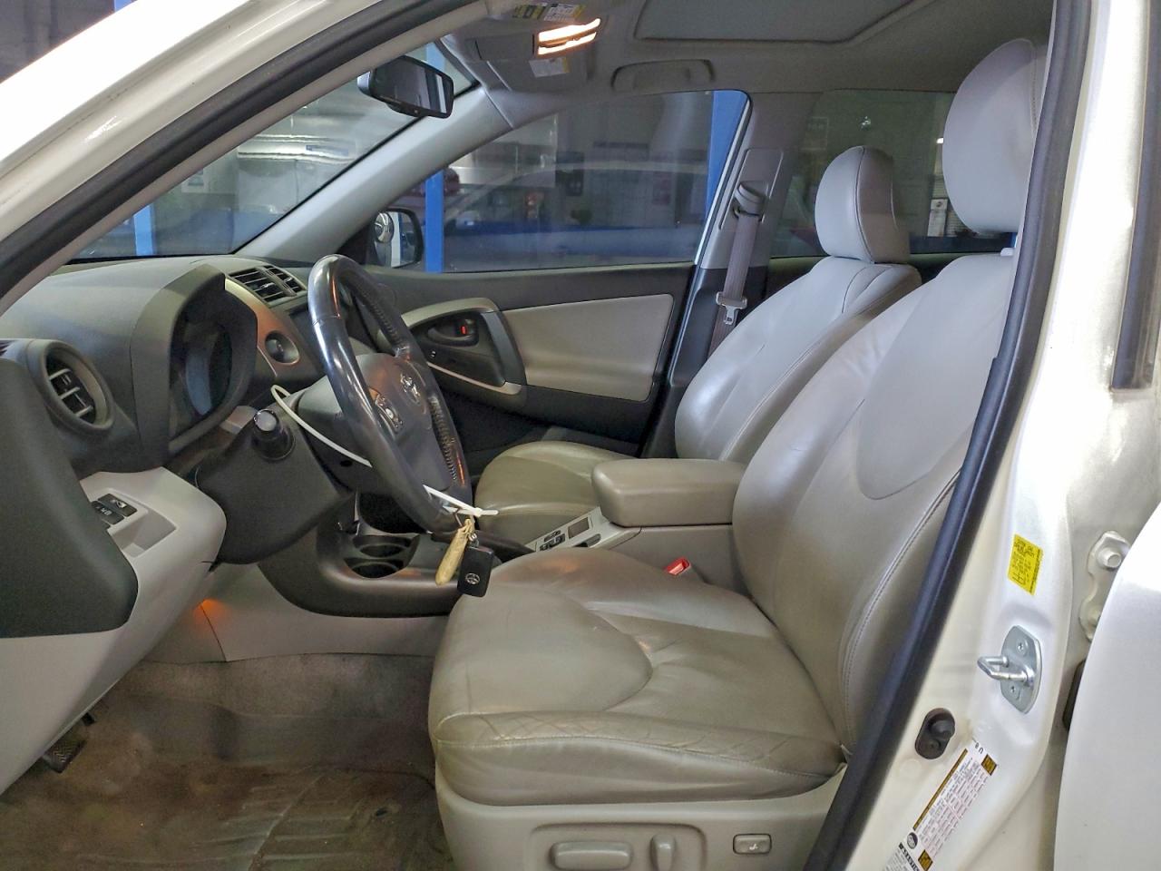 2010 Toyota Rav4 Limited VIN: JTMDK4DV6AD016576 Lot: 96743675