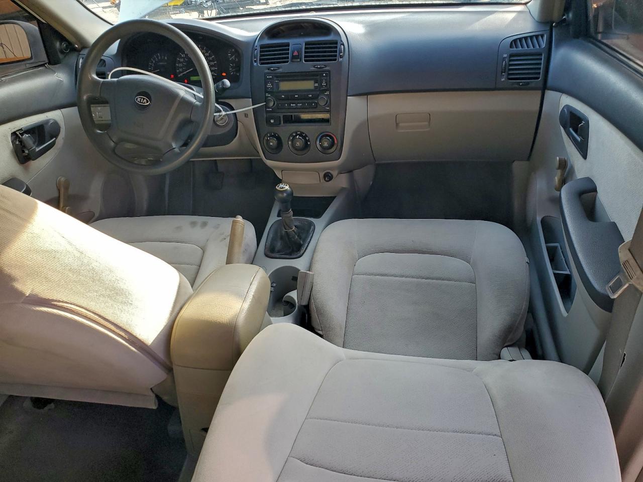 2006 Kia Spectra Lx VIN: KNAFE121365339402 Lot: 95479675