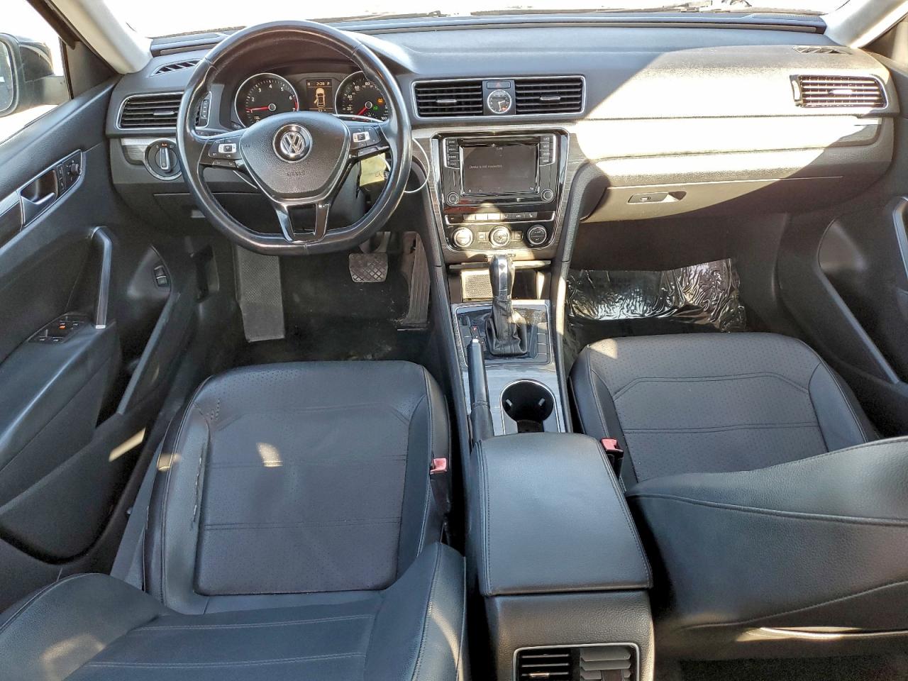 2016 Volkswagen Passat Se VIN: 1VWBT7A32GC029751 Lot: 95090665