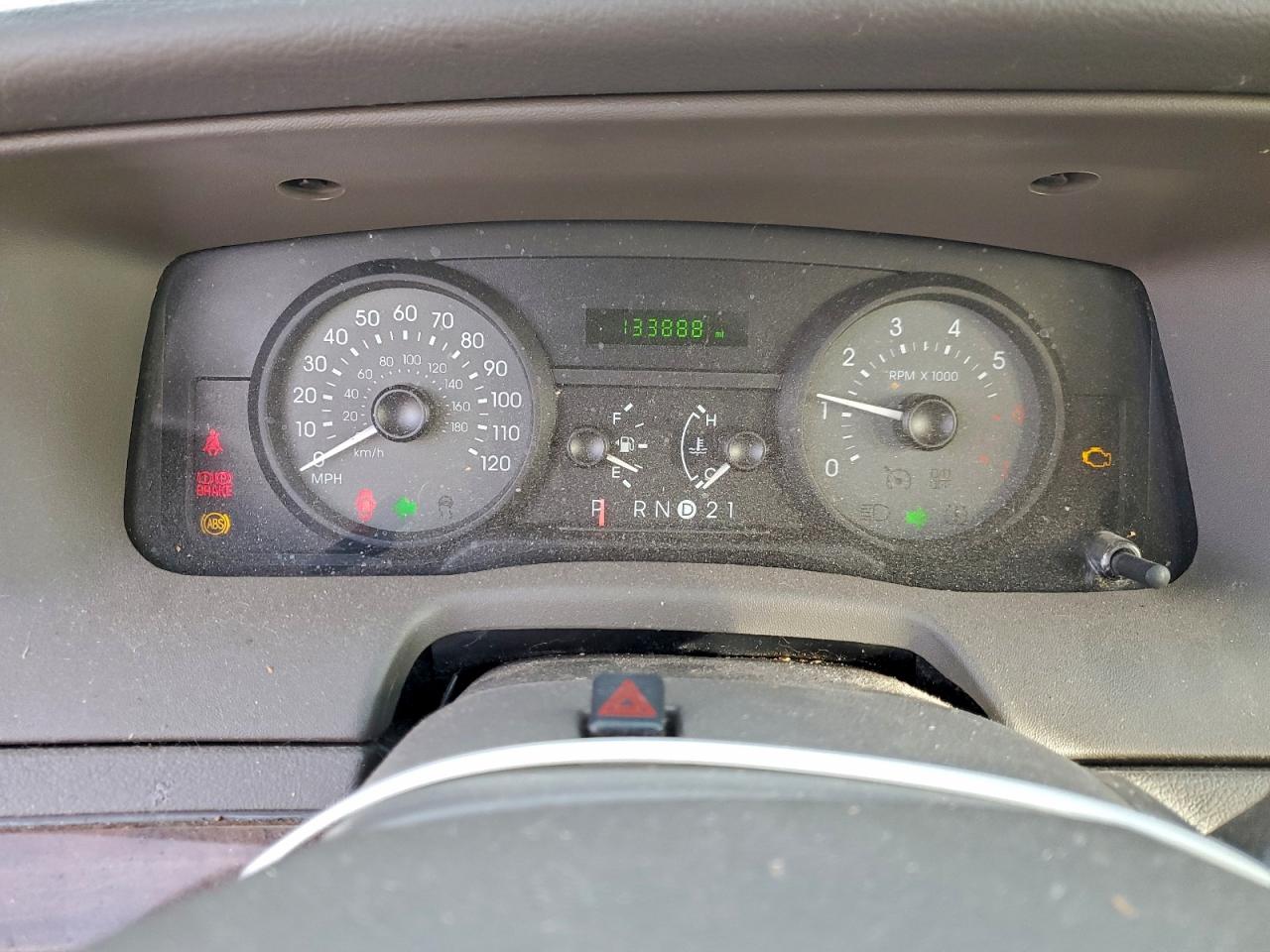 2007 Mercury Grand Marquis Gs VIN: 2MEFM74V07X628907 Lot: 96521225