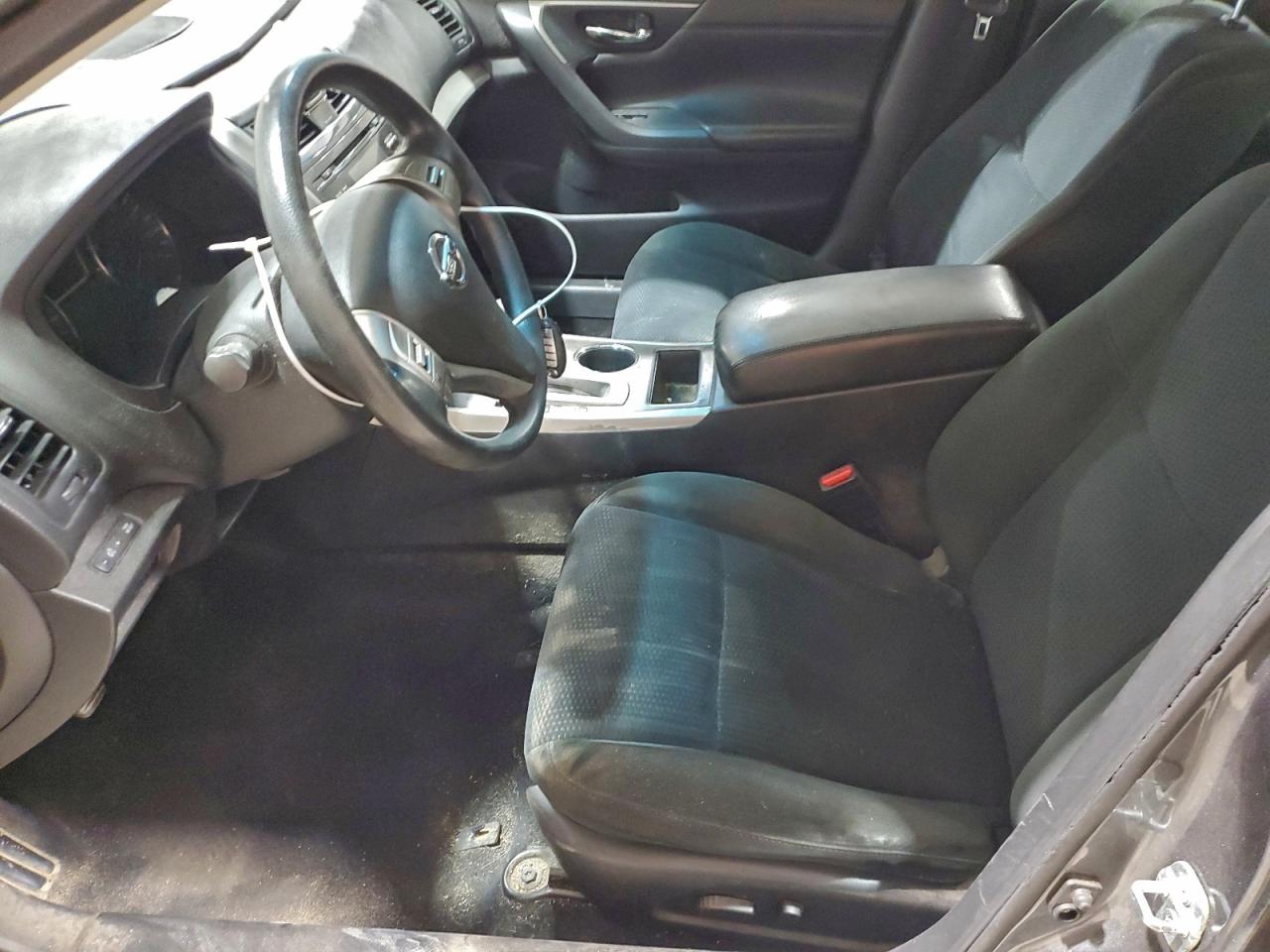 2015 Nissan Altima 2.5 VIN: 1N4AL3AP3FN921042 Lot: 95616115