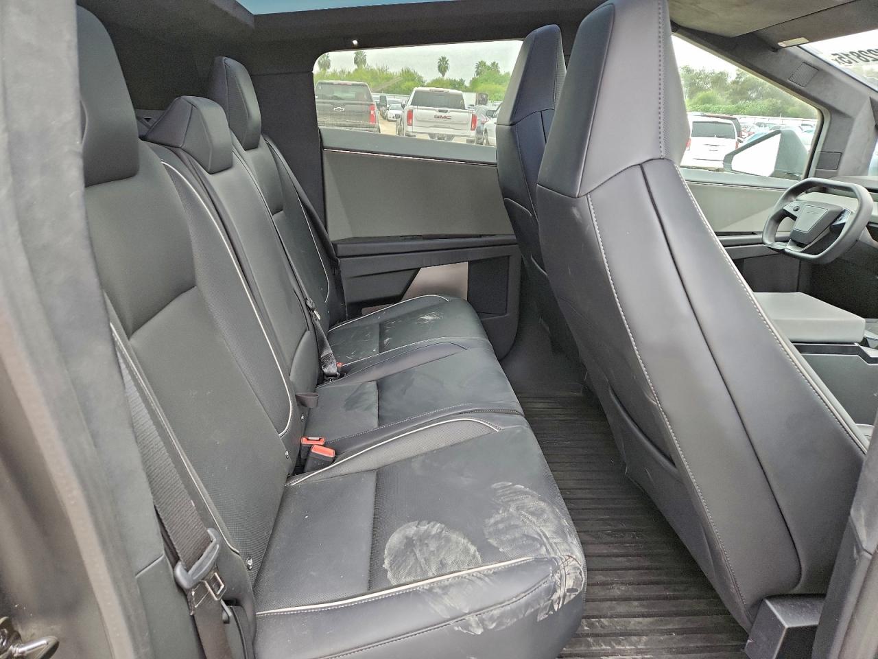 2024 Tesla Cybertruck VIN: 7G2CEHED2RA037813 Lot: 95522815