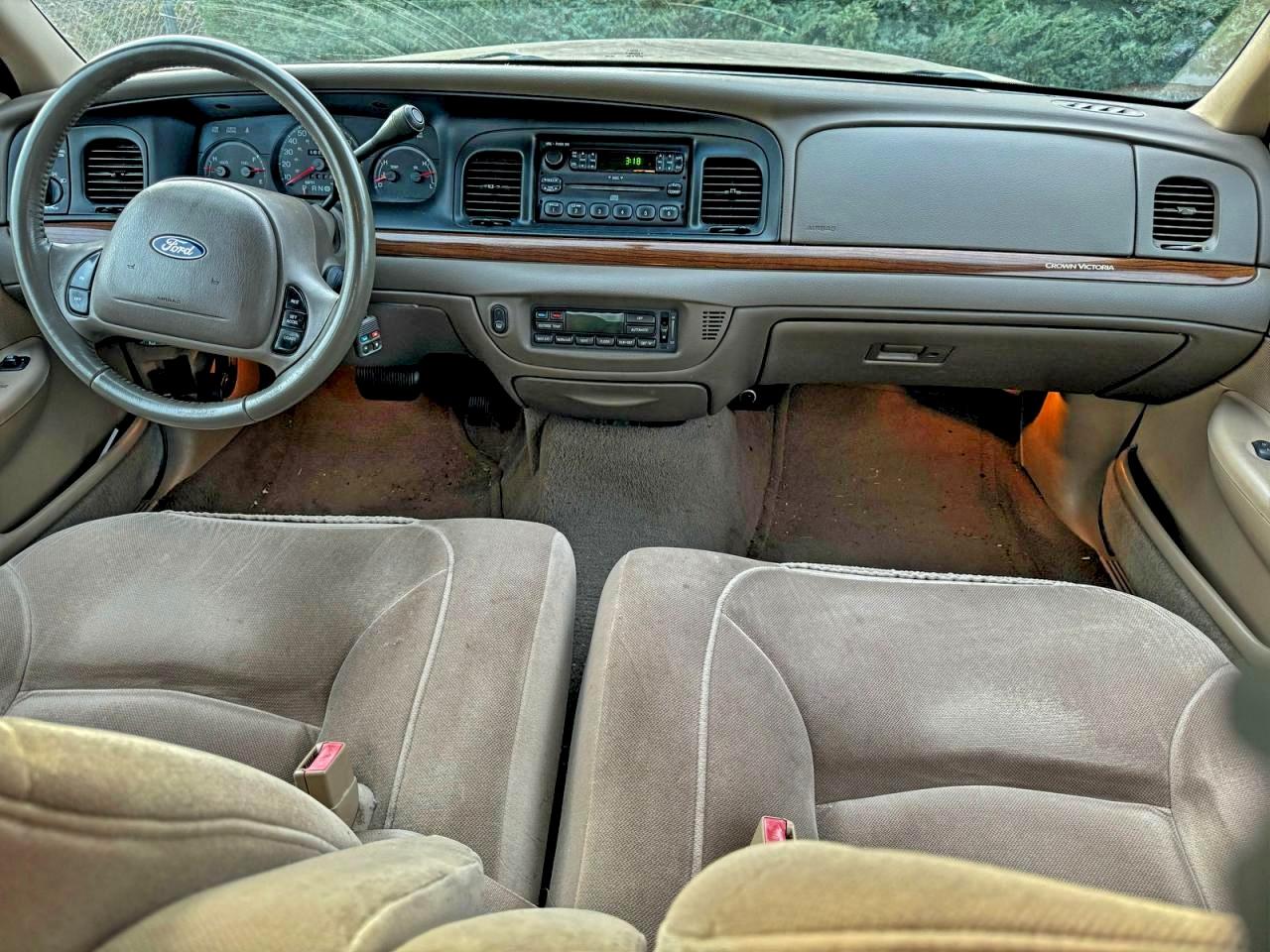 2001 Ford Crown Victoria Lx VIN: 2FAFP74W41X162882 Lot: 97671745