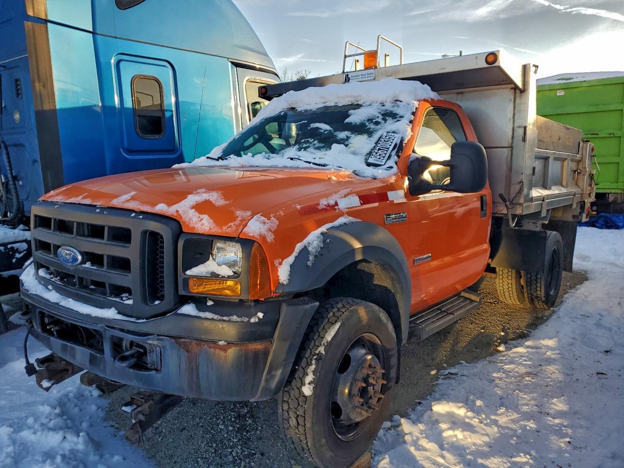 2007 Ford F550 Super Duty Dump Truck VIN: 1FDAF57P07EB08937 Lot: 95670035