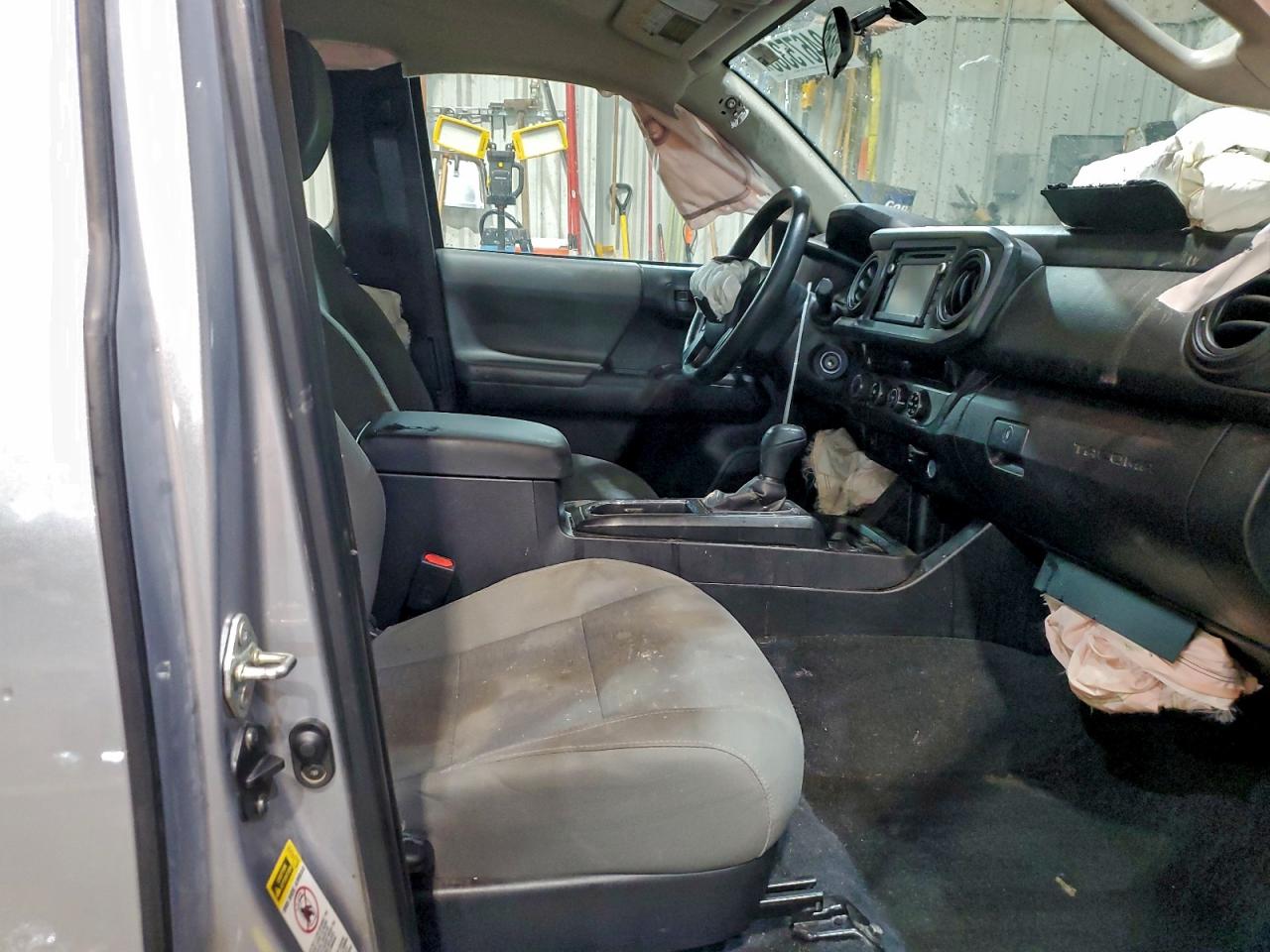 2016 Toyota Tacoma Access Cab VIN: 5TFSX5EN4GX045773 Lot: 94675385