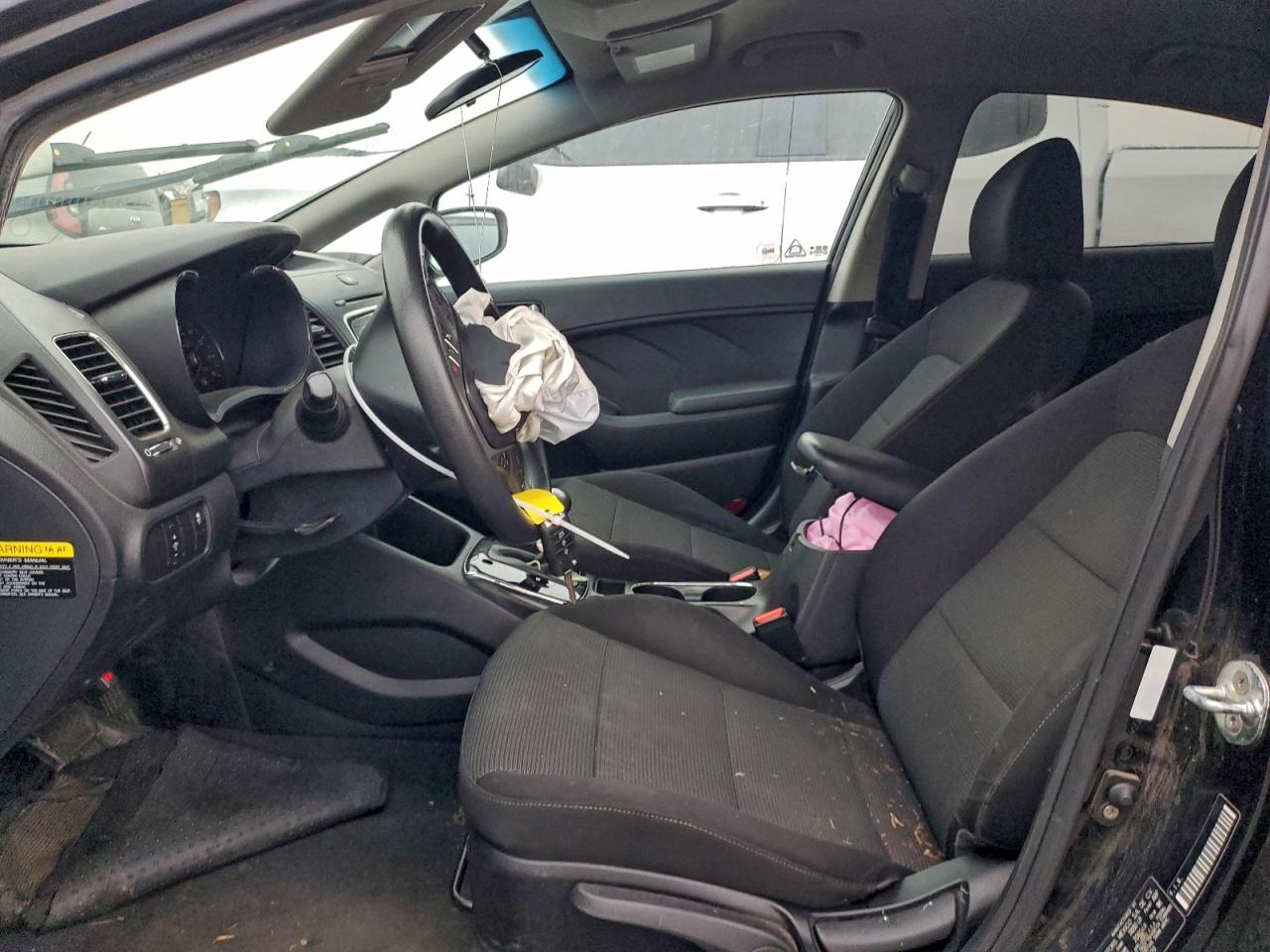 2018 Kia Forte Lx VIN: 3KPFK4A72JE235239 Lot: 93977915