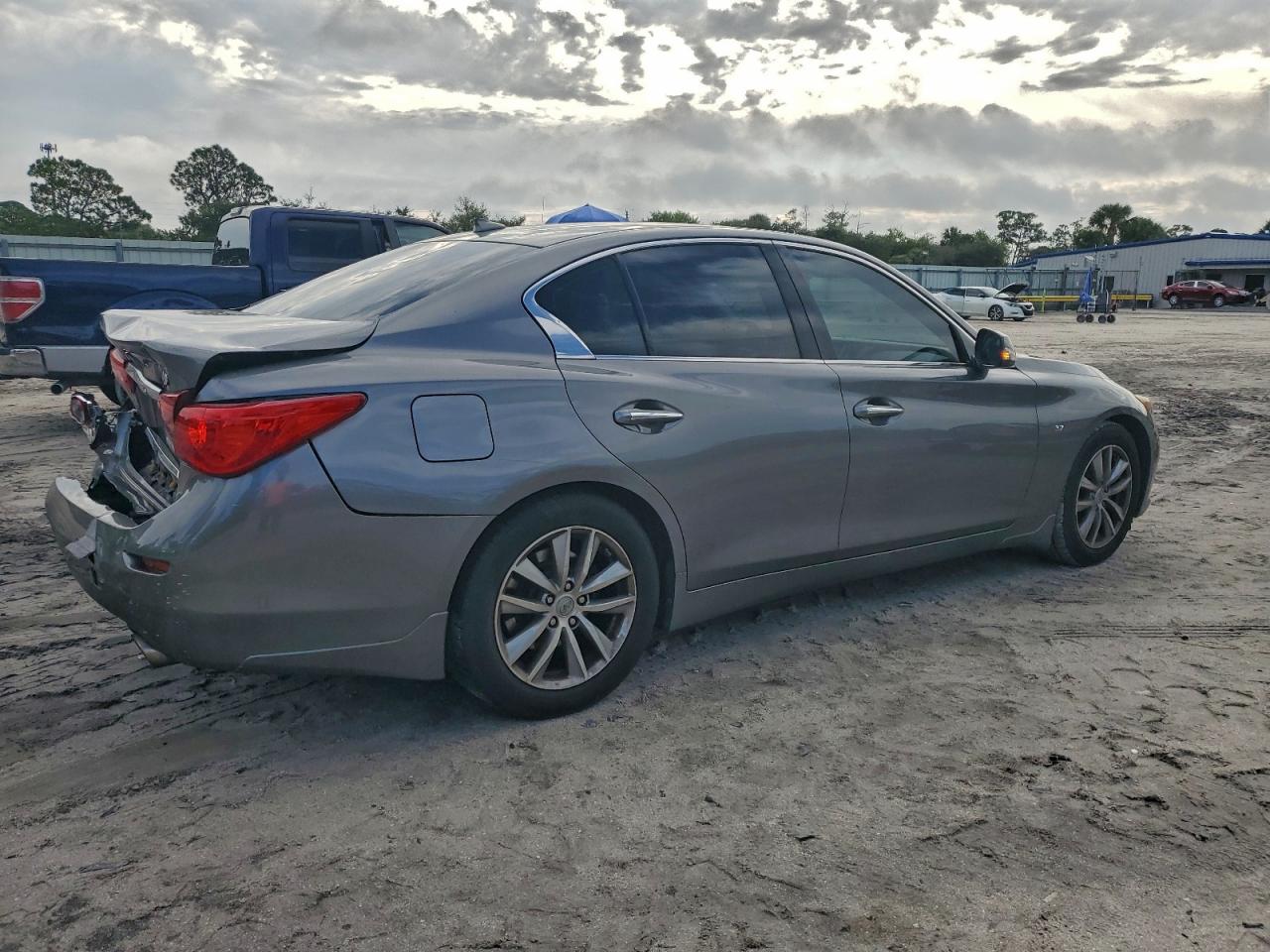 2015 Infiniti Q50 Base VIN: JN1BV7AP1FM334878 Lot: 97838215