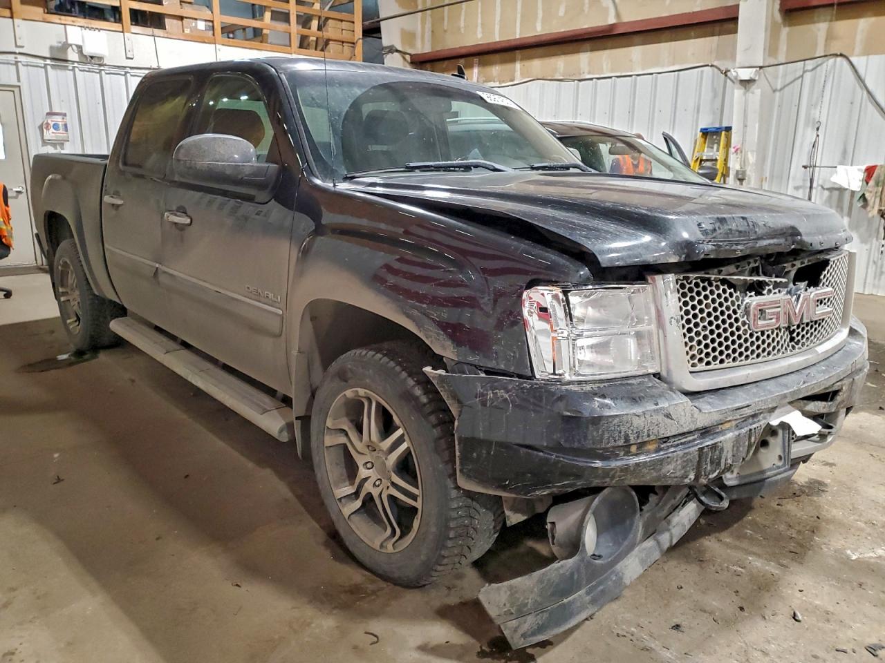 2011 GMC Sierra K1500 Denali VIN: 3GTP2XE2XBG237685 Lot: 96974505