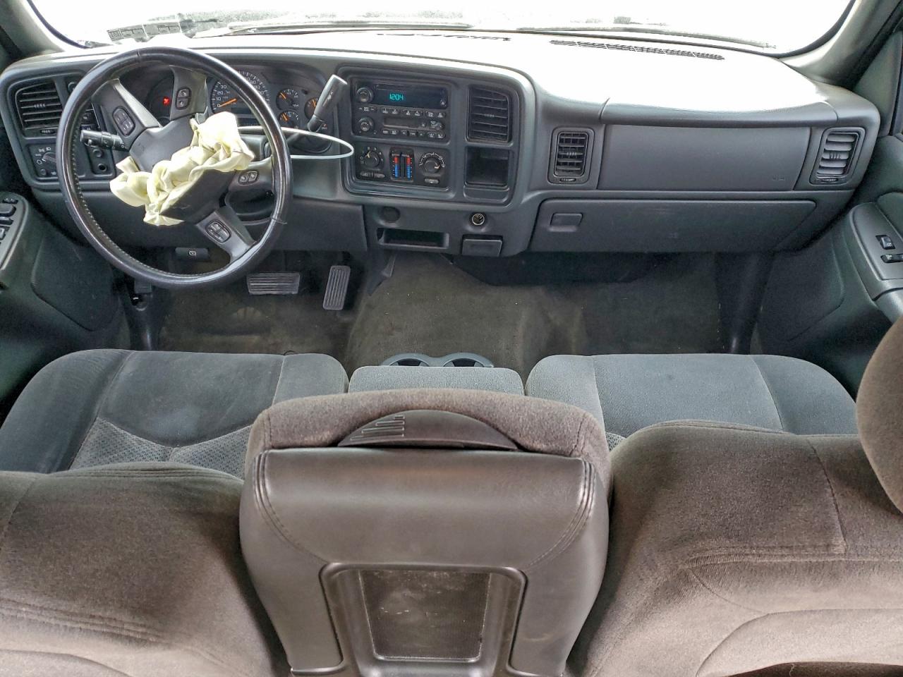 2005 Chevrolet Silverado K1500 VIN: 2GCEK13T151401788 Lot: 95985285