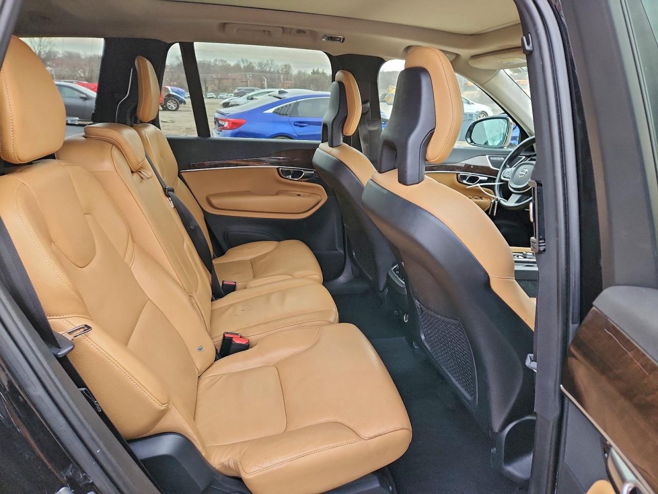 2016 Volvo Xc90 T6 VIN: YV4A22PK3G1065590 Lot: 96906365