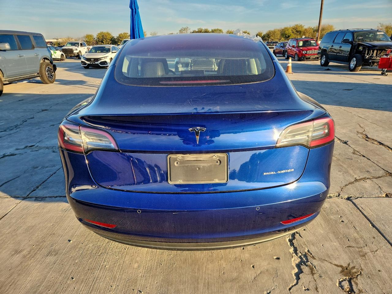 2018 Tesla Model 3 VIN: 5YJ3E1EB2JF130802 Lot: 95212145