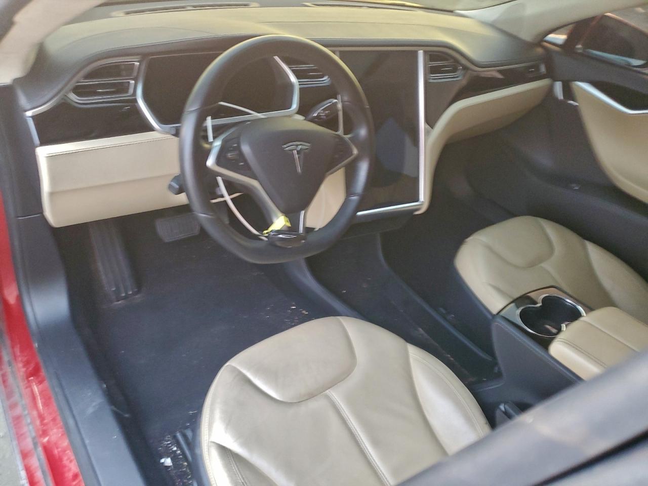 2014 Tesla Model S VIN: 5YJSA1S13EFP35551 Lot: 95946265