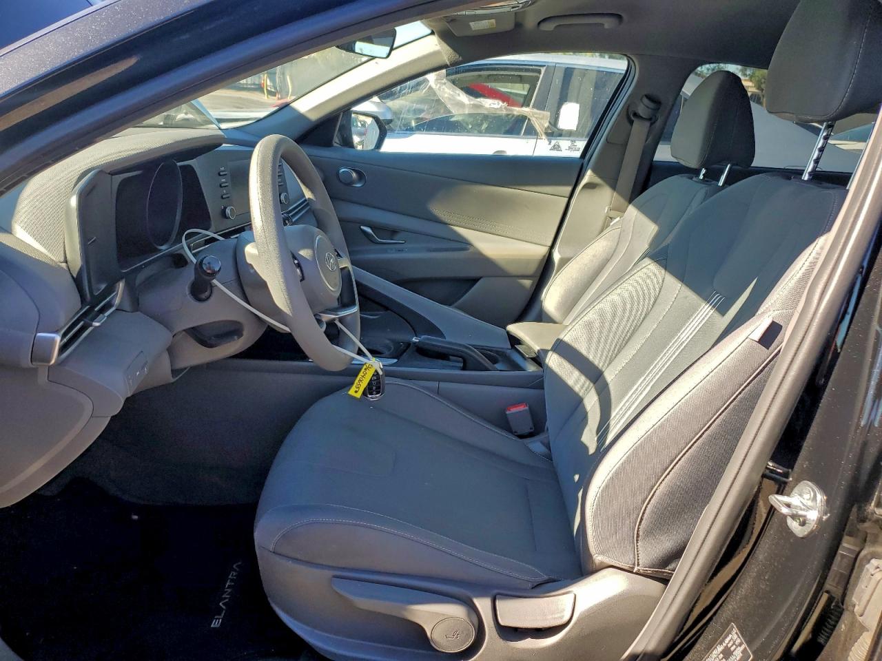 2022 Hyundai Elantra Sel VIN: 5NPLM4AG3NH083387 Lot: 96040655