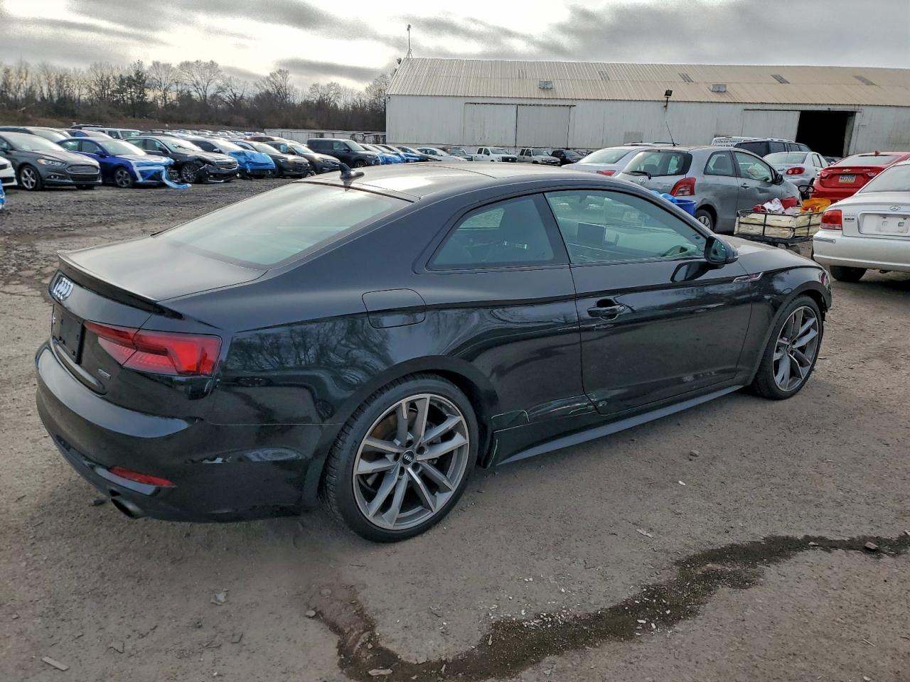 Фото: WAUTNAF50KA011033