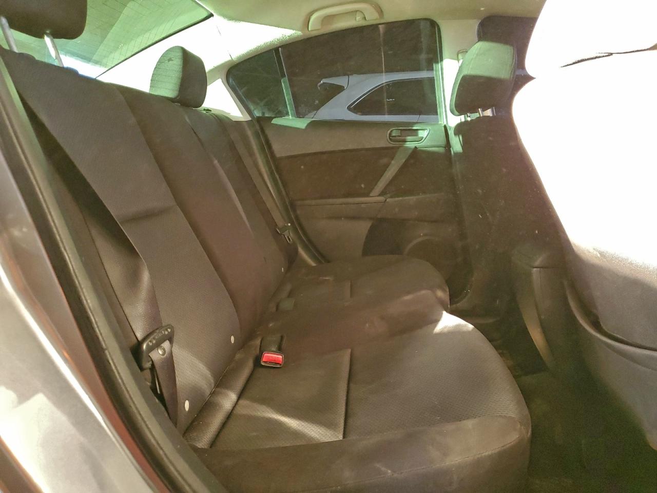 2011 Mazda 3 I VIN: JM1BL1UFXB1424237 Lot: 94897055