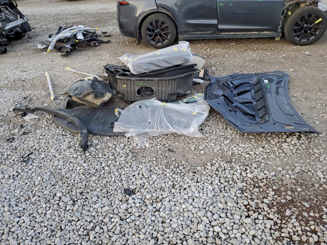 2022 Tesla Model X VIN: 7SAXCBE6XNF345045 Lot: 94571695