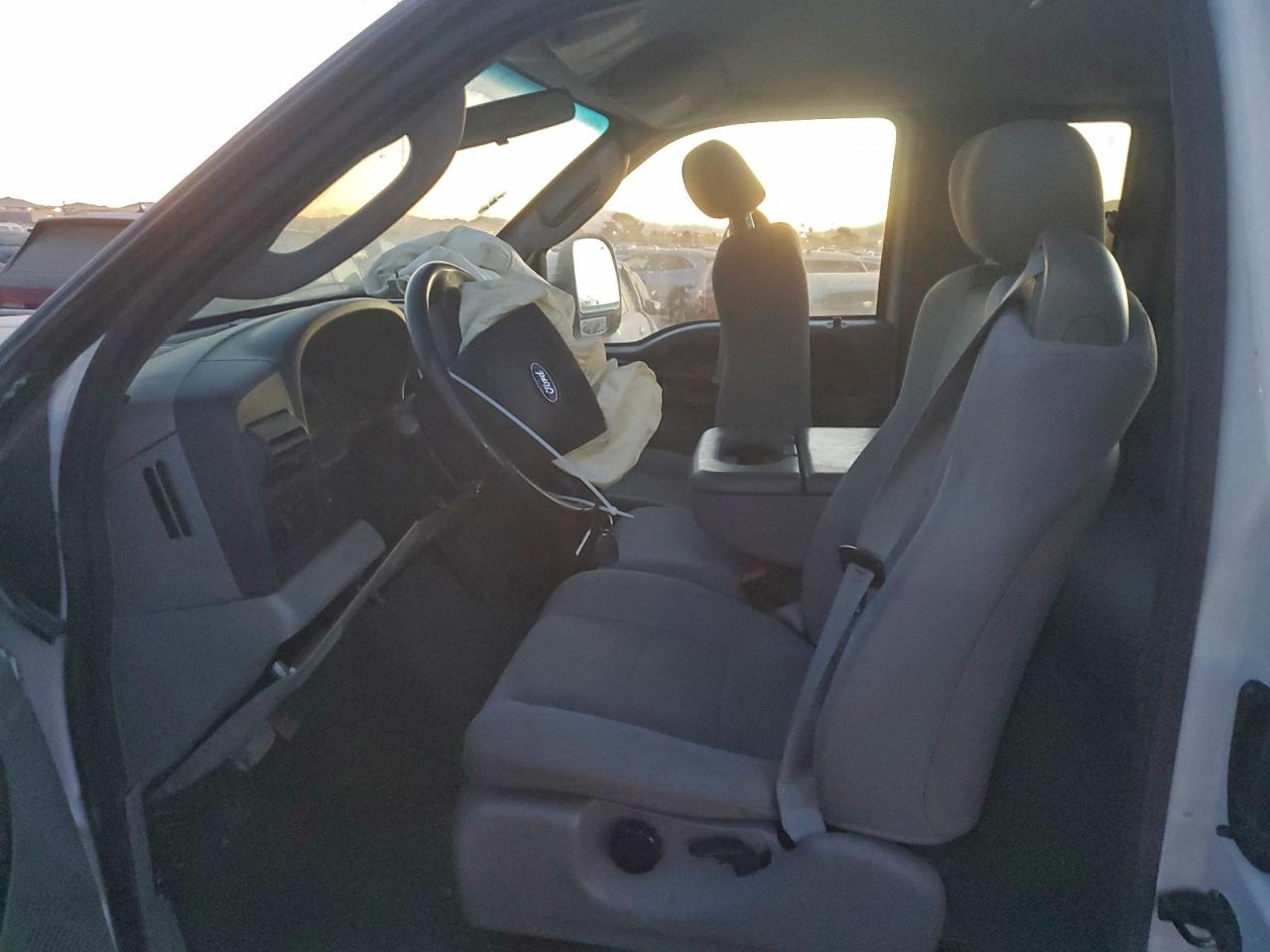 2005 Ford F250 Super Duty VIN: 1FTSX21Y25EA32950 Lot: 96812725