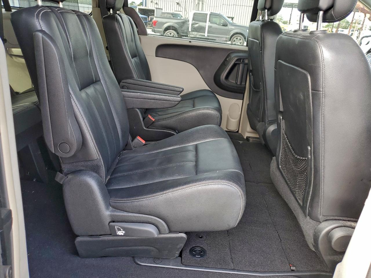 2014 Chrysler Town & Country Touring VIN: 2C4RC1BG8ER338886 Lot: 94742825