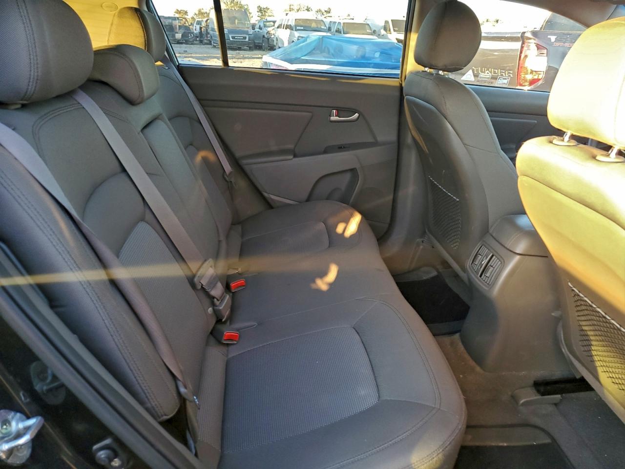 2015 Kia Sportage Lx VIN: KNDPB3AC0F7760464 Lot: 96264335