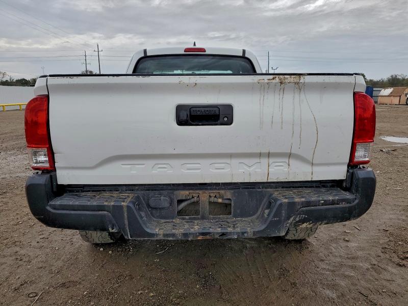  TOYOTA TACOMA 2016 Белы