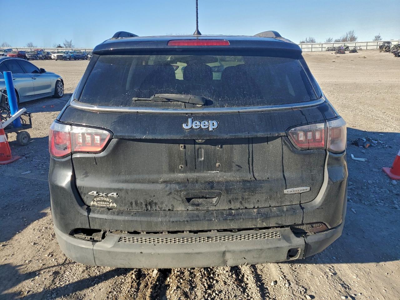 2018 Jeep Compass Latitude VIN: 3C4NJDBB3JT373465 Lot: 96180005