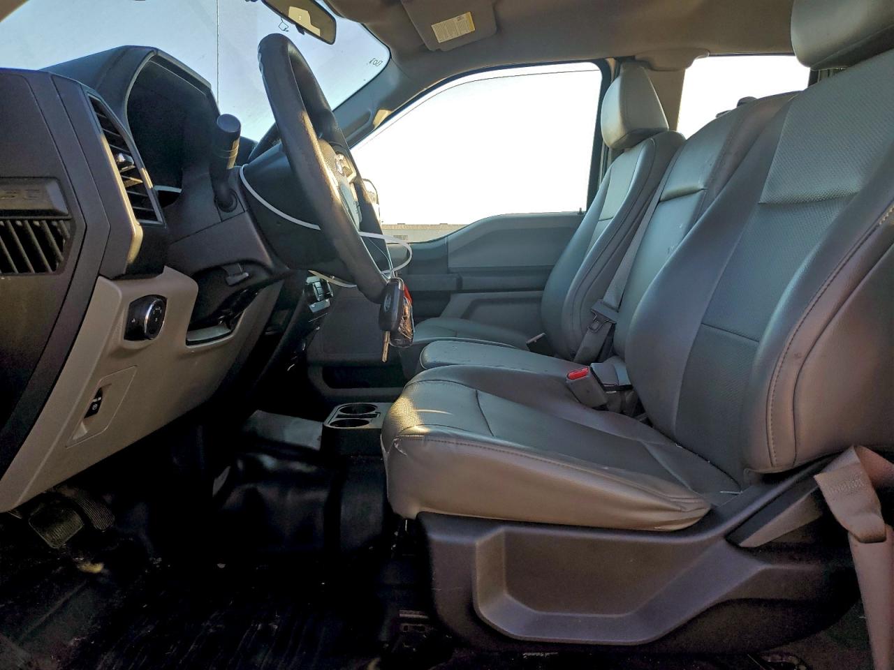 2017 Ford F150 Super Cab VIN: 1FTEX1C82HKC60084 Lot: 96935595