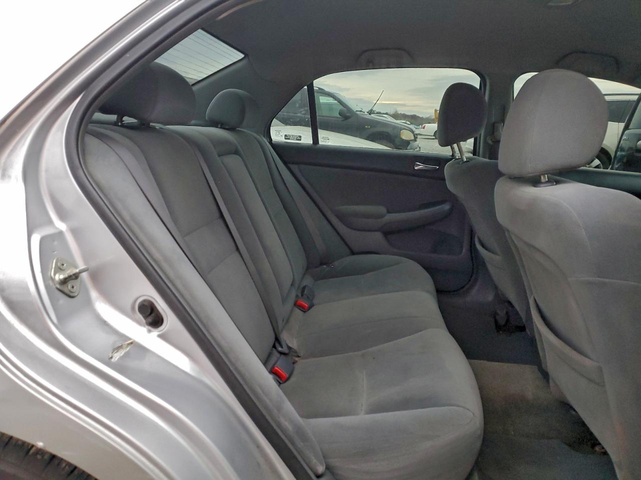 2007 Honda Accord Lx VIN: 1HGCM56427A123331 Lot: 93829565