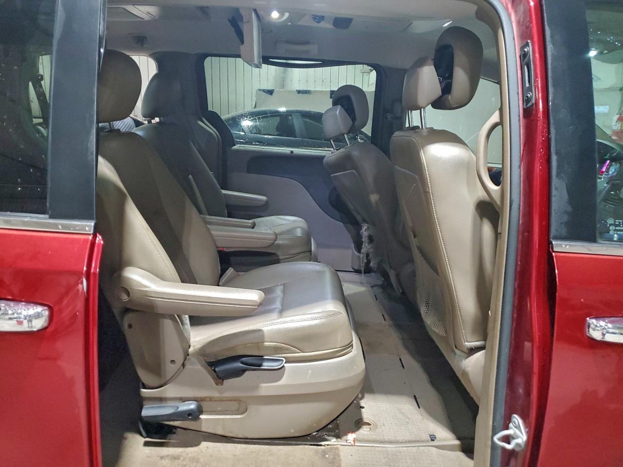 2015 Chrysler Town & Country Touring L VIN: 2C4RC1CG1FR540050 Lot: 95781065