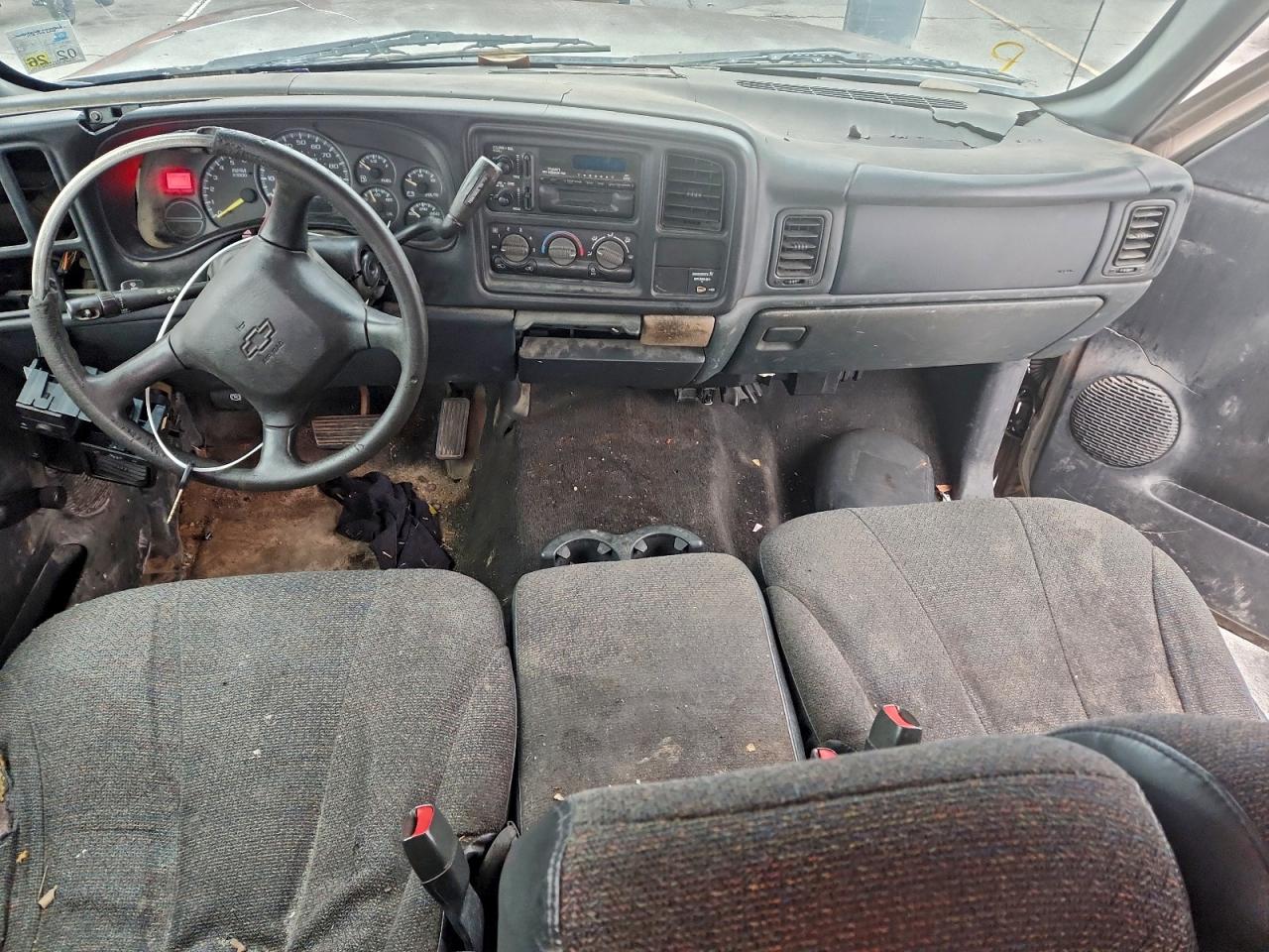 2001 Chevrolet Silverado C1500 VIN: 2GCEC19T411178841 Lot: 95487835