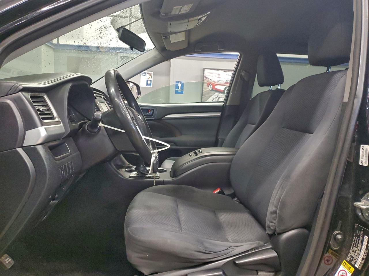 2015 Toyota Highlander Le VIN: 5TDBKRFHXFS145427 Lot: 96760045