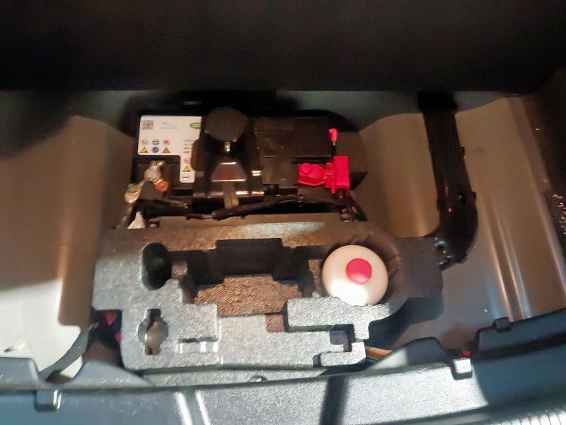 2016 JAGUAR XE 2.0 R-SPORT 4DR AUTO