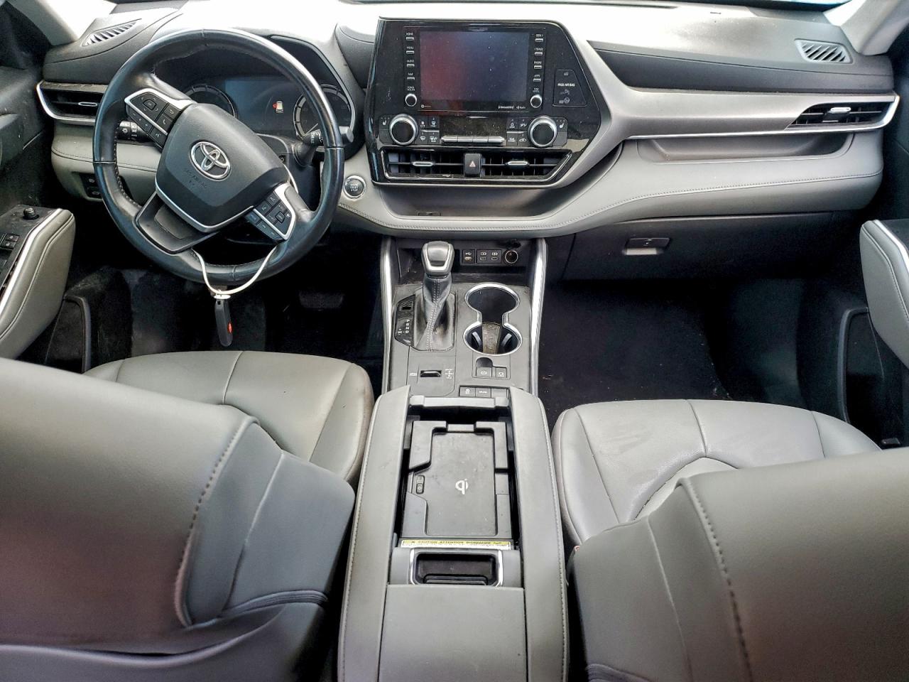 2022 Toyota Highlander Xle VIN: 5TDGZRAH0NS131415 Lot: 93112045