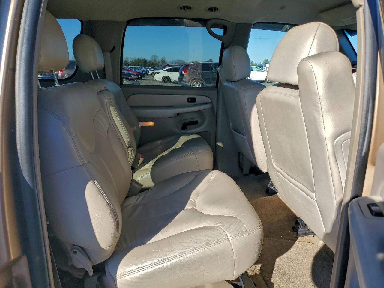 2001 GMC Yukon Xl K1500 VIN: 3GKFK16T71G136865 Lot: 94778265