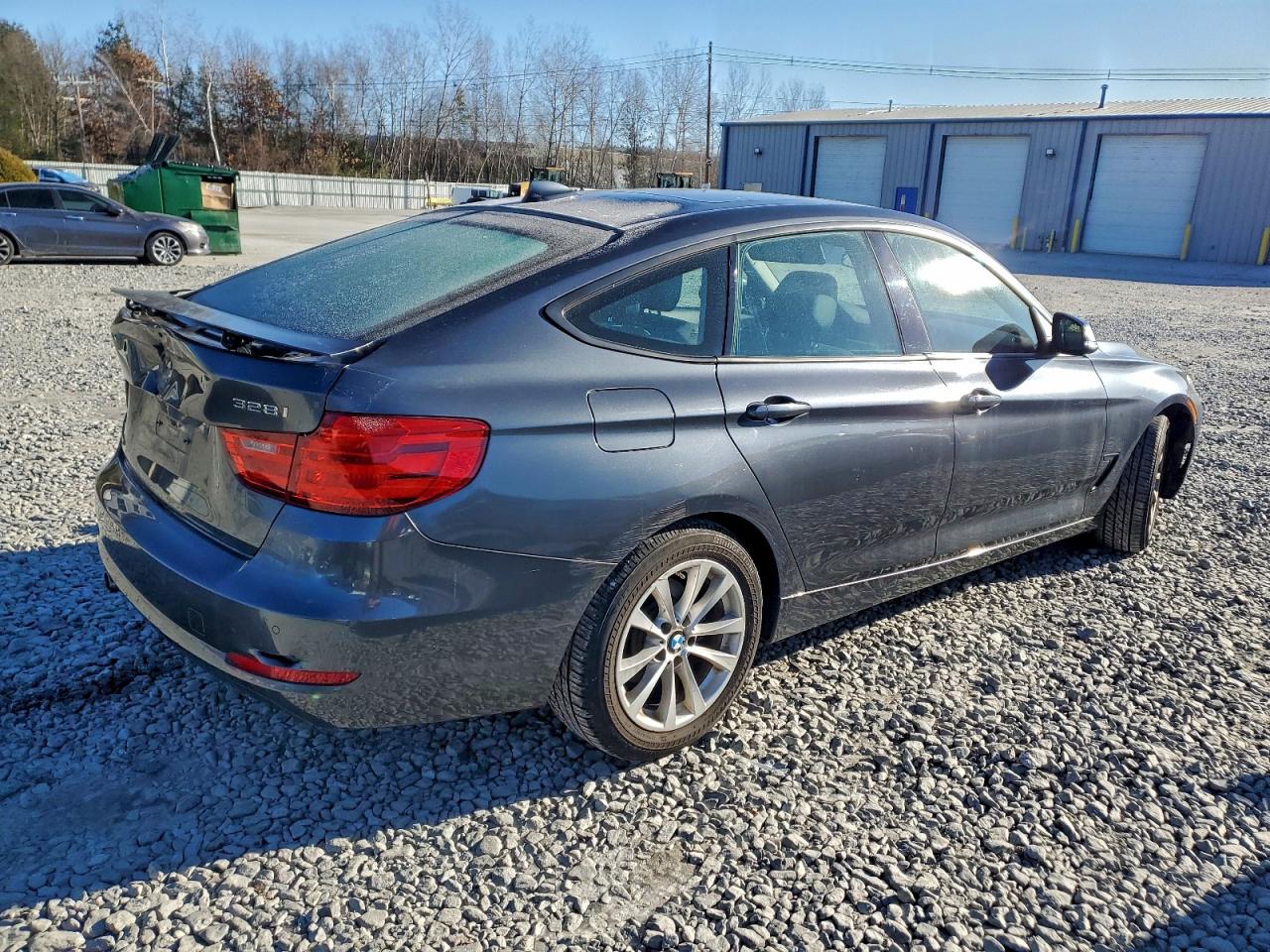 Фото: WBA8Z5C52FGS36692