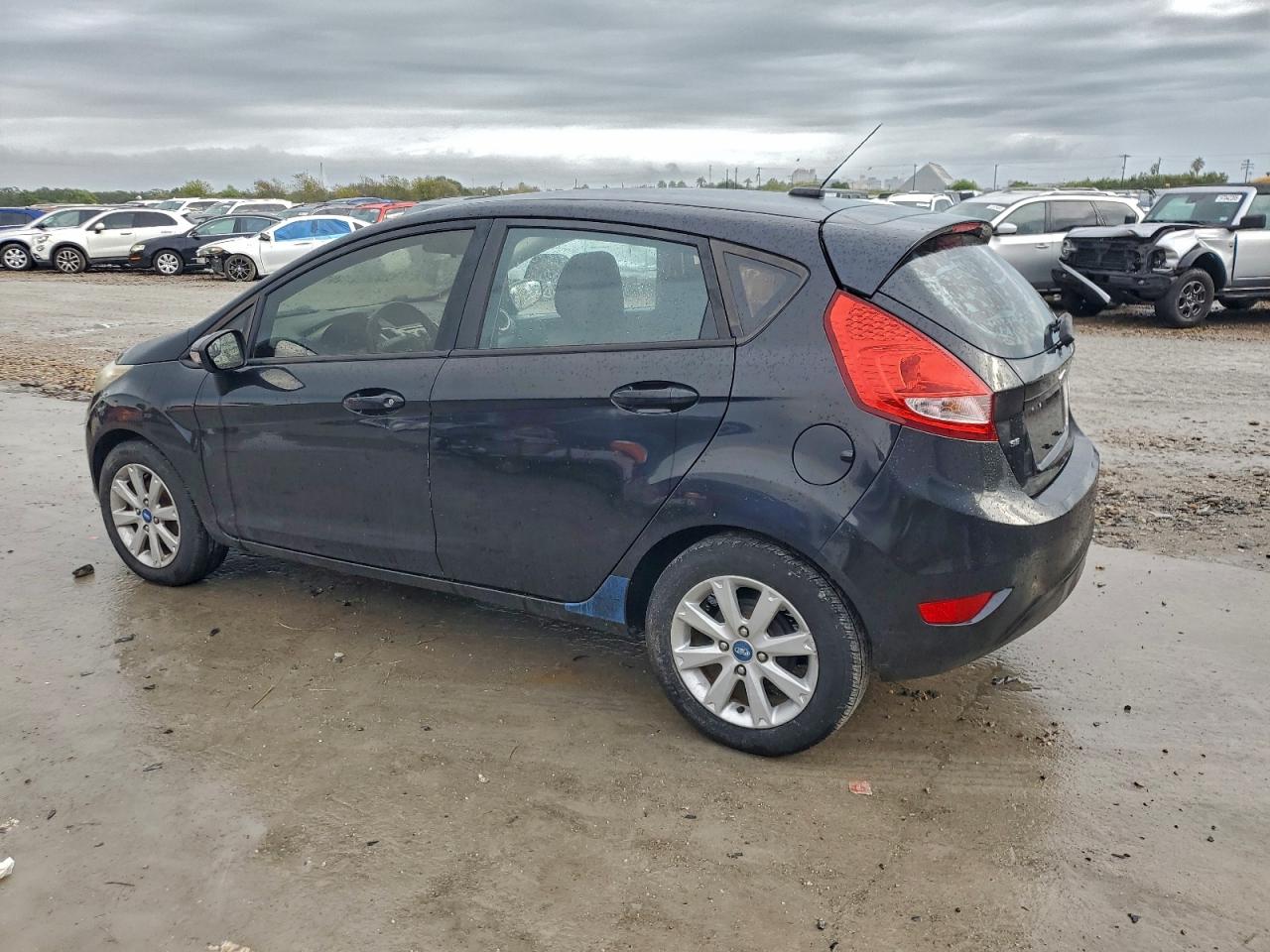2013 Ford Fiesta Se VIN: 3FADP4EJ8DM185235 Lot: 97602465