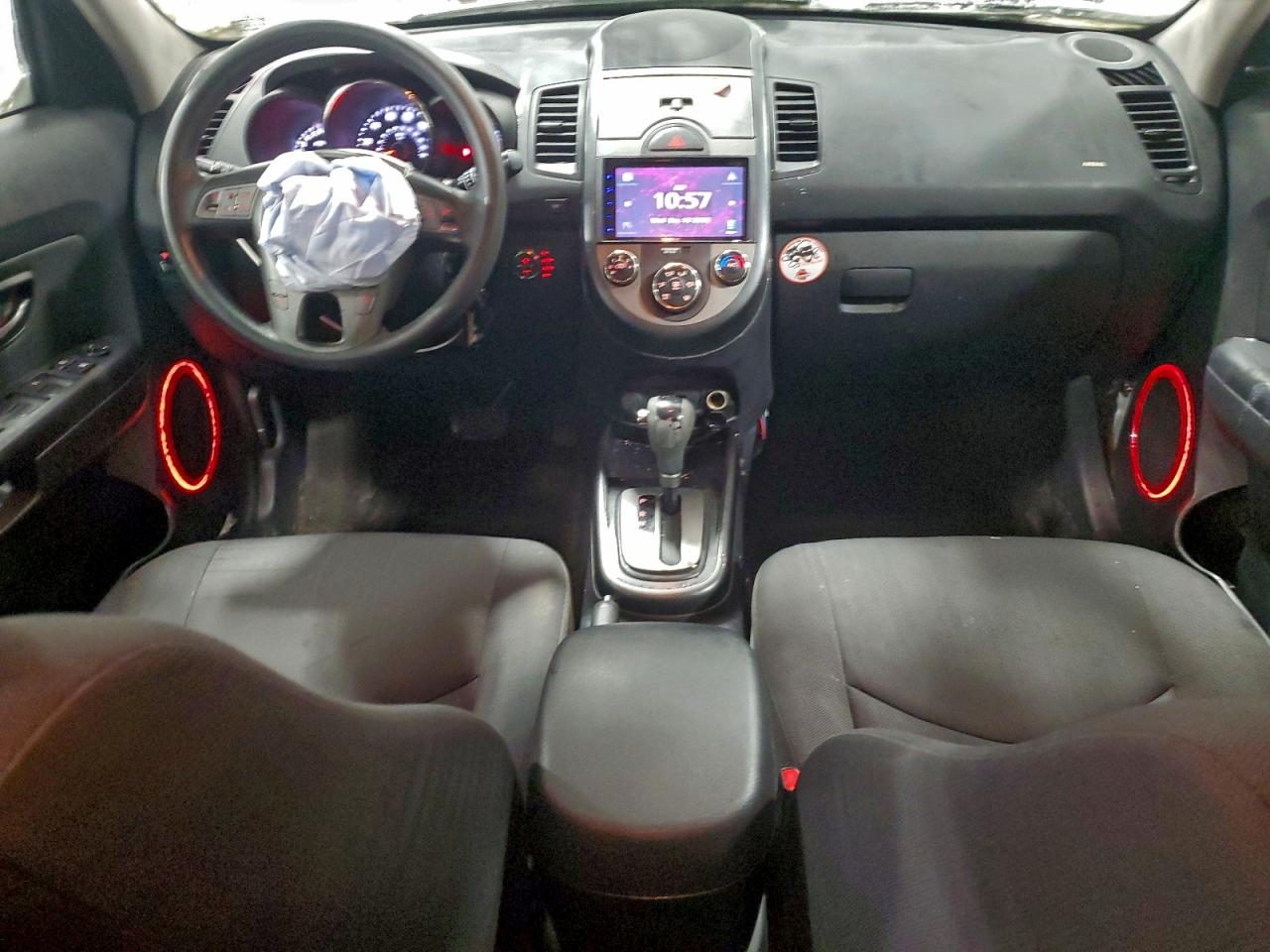 2010 Kia Soul + VIN: KNDJT2A23A7180879 Lot: 96190705