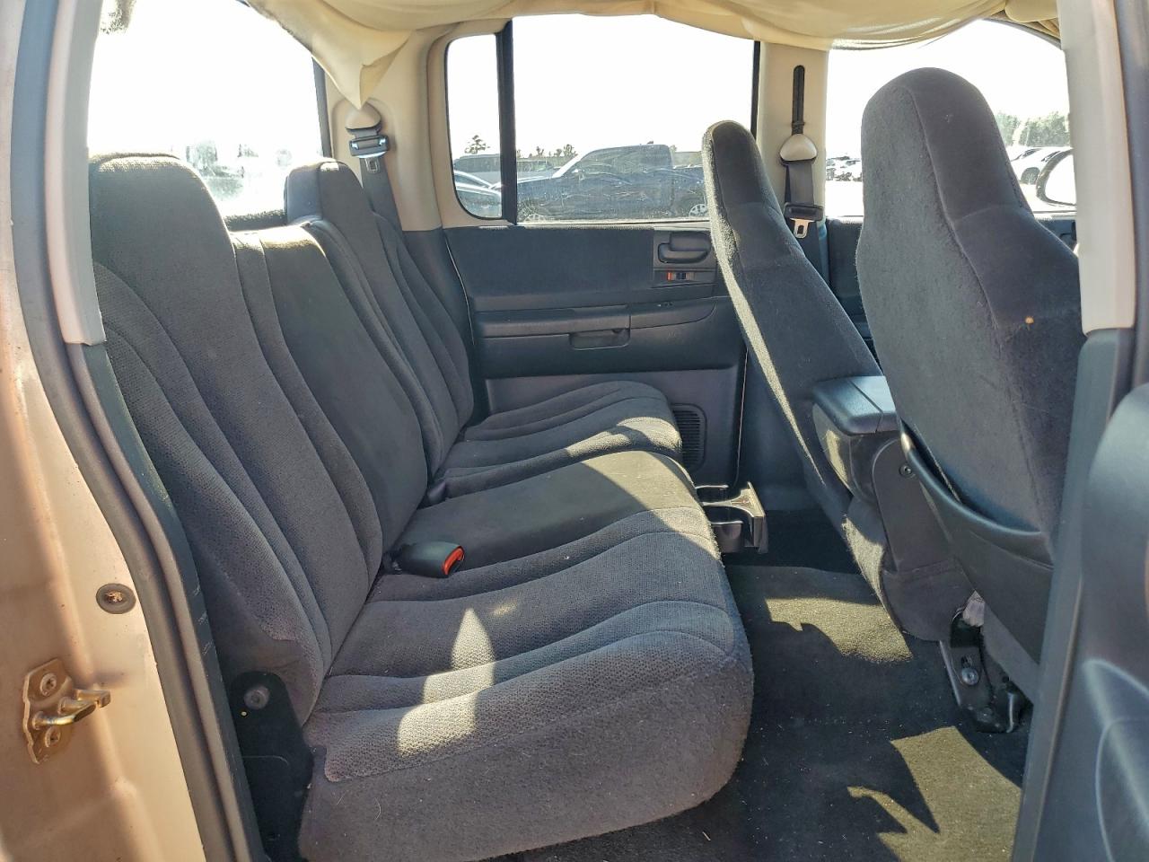 2004 Dodge Dakota Quad Slt VIN: 1D7HL48N14S639330 Lot: 96074425