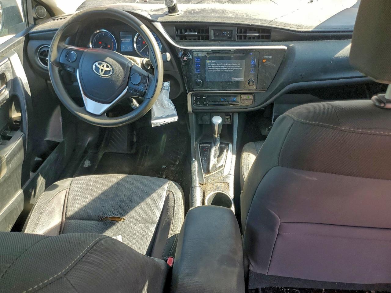 2017 Toyota Corolla L VIN: 5YFBURHE5HP633306 Lot: 96413375