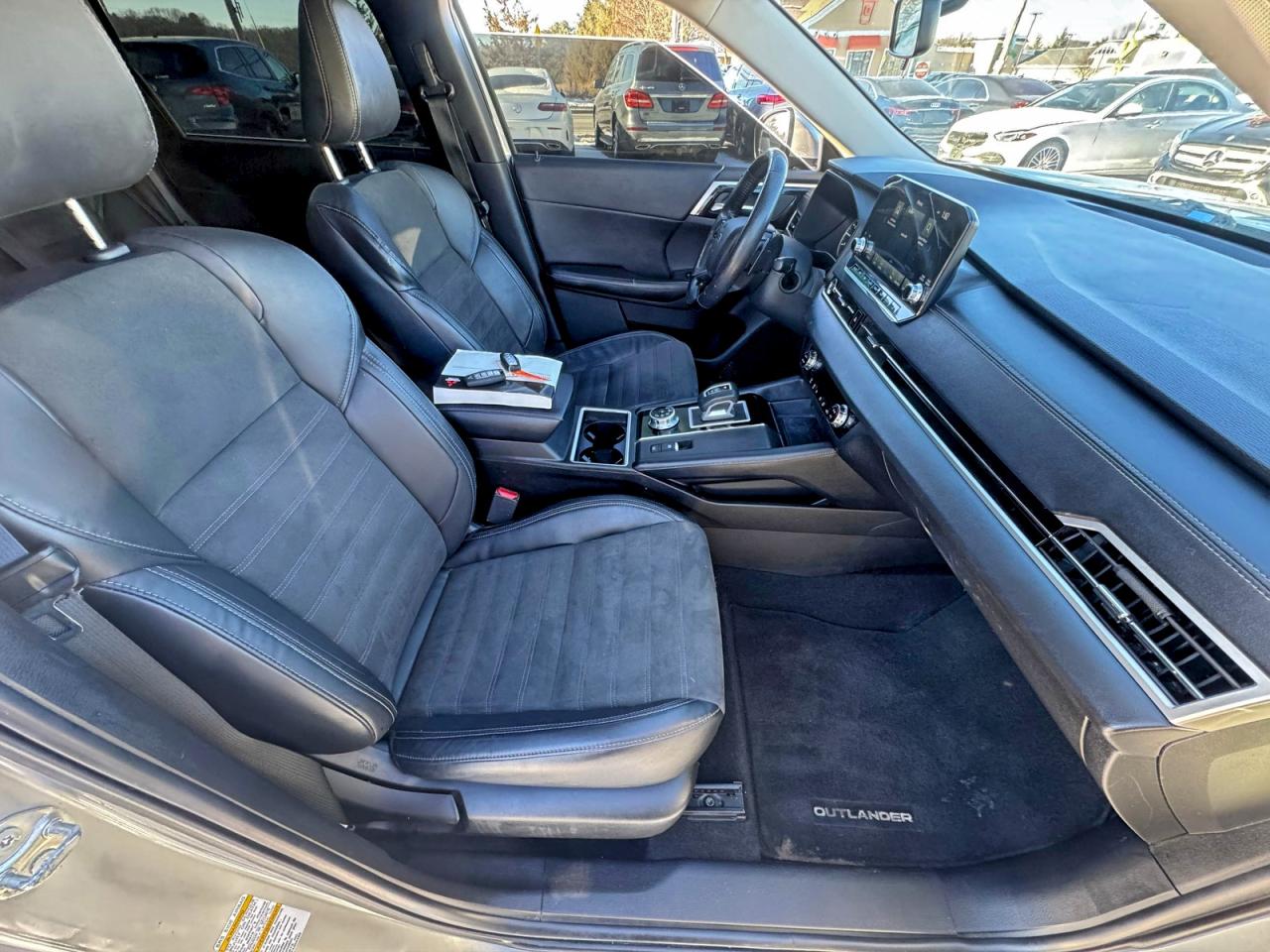 2022 Mitsubishi Outlander Se VIN: JA4J3UA83NZ022403 Lot: 97848155