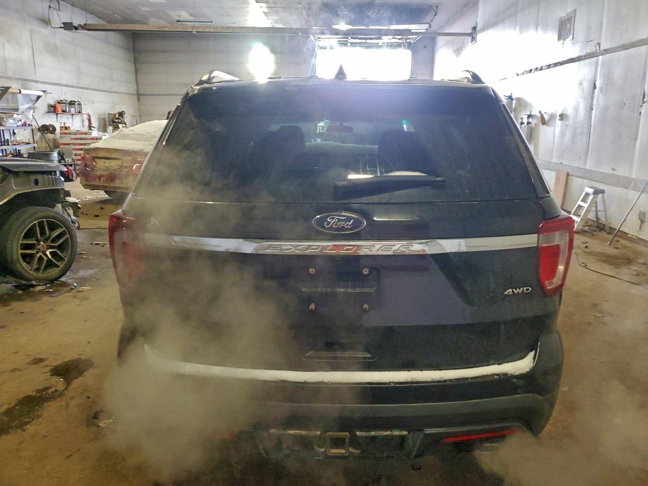 2017 Ford Explorer VIN: 1FM5K8B83HGA98697 Lot: 94051735