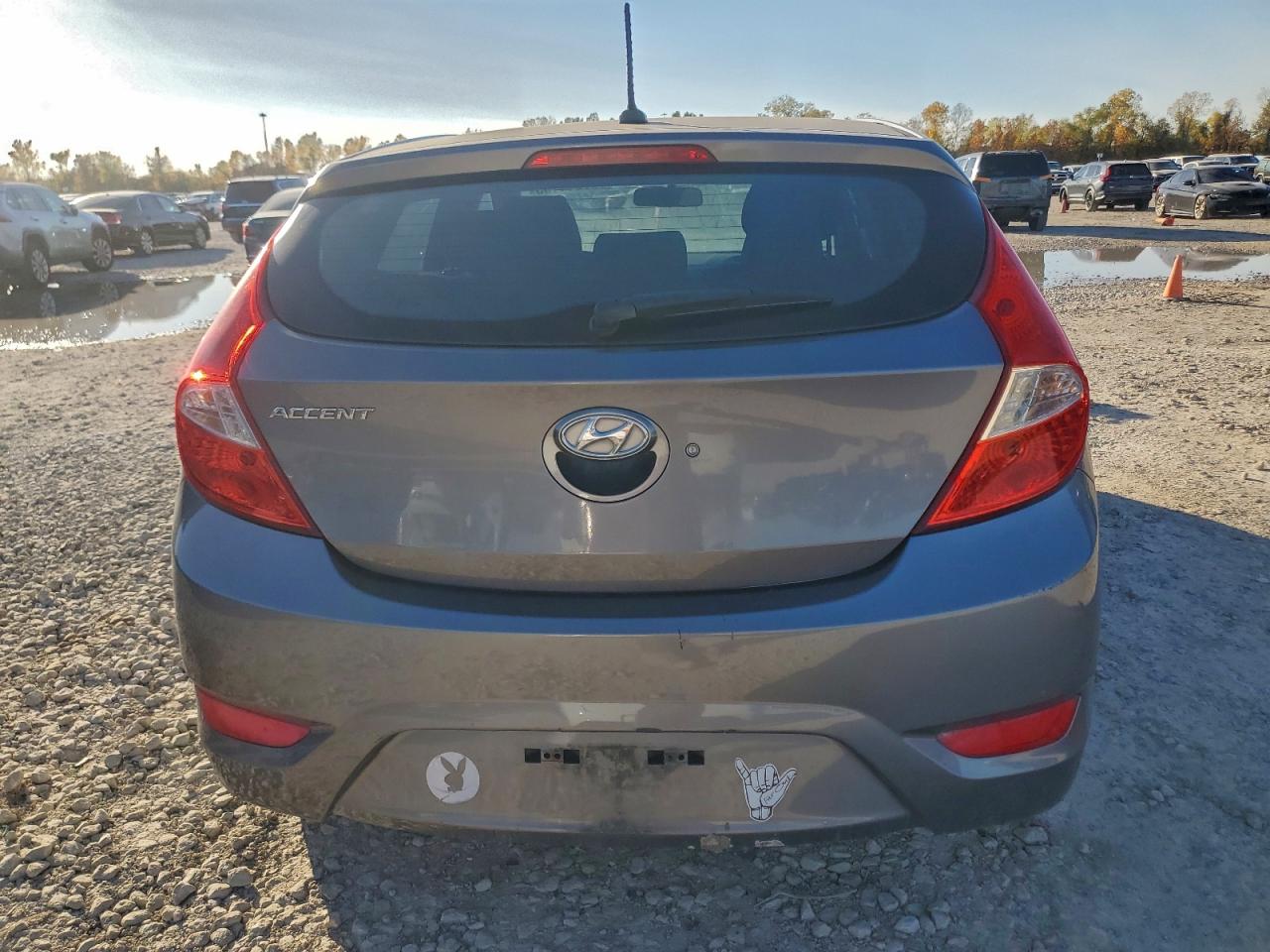 2015 Hyundai Accent Gs VIN: KMHCT5AE3FU198081 Lot: 97344165