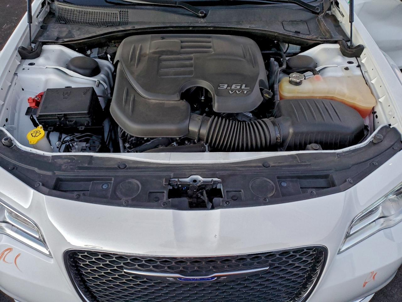 2019 Chrysler 300 Touring VIN: 2C3CCAAG2KH548042 Lot: 94984435