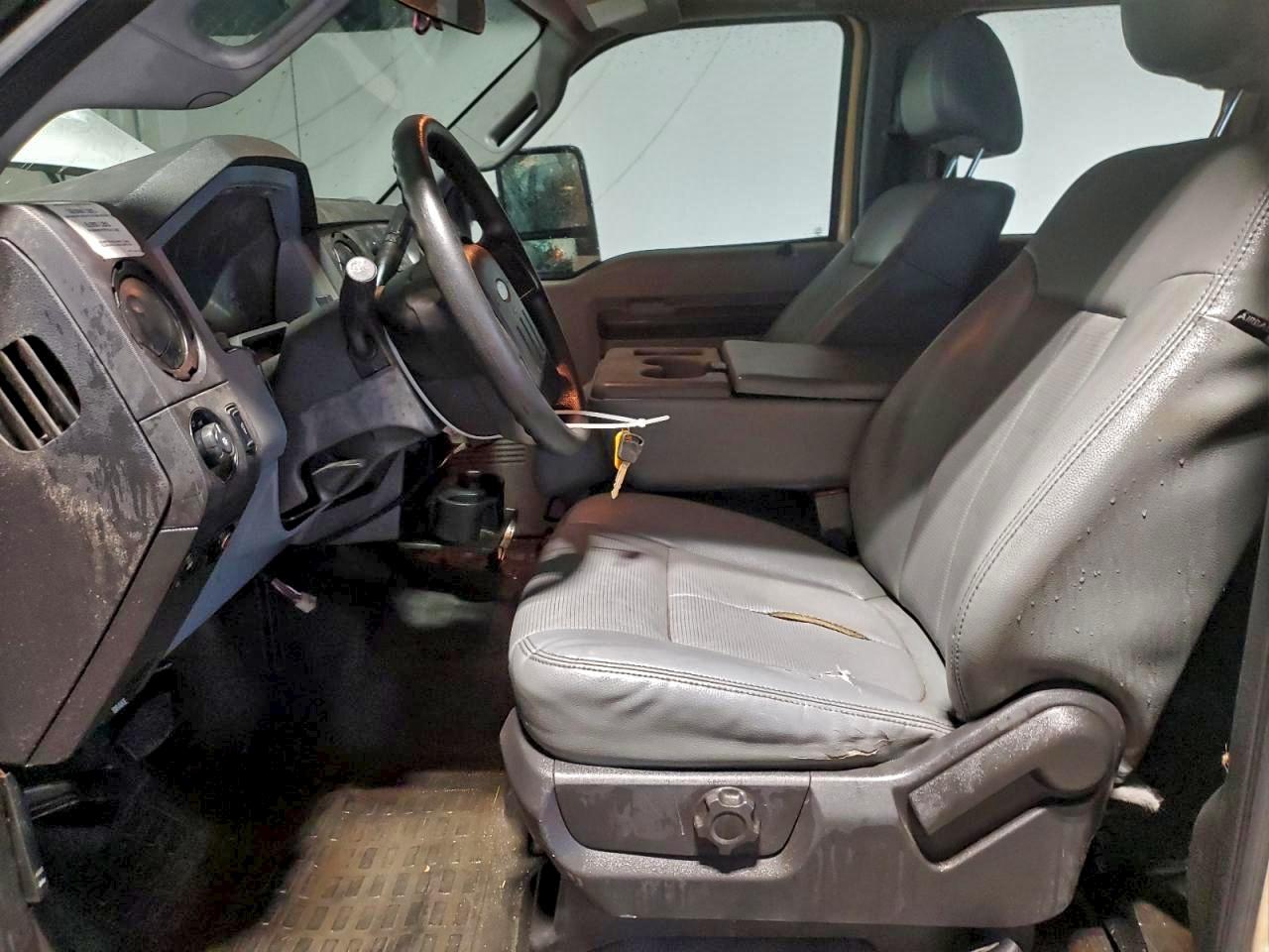 2015 Ford F450 Super Duty VIN: 1FD0W4GYXFEC28564 Lot: 95259485